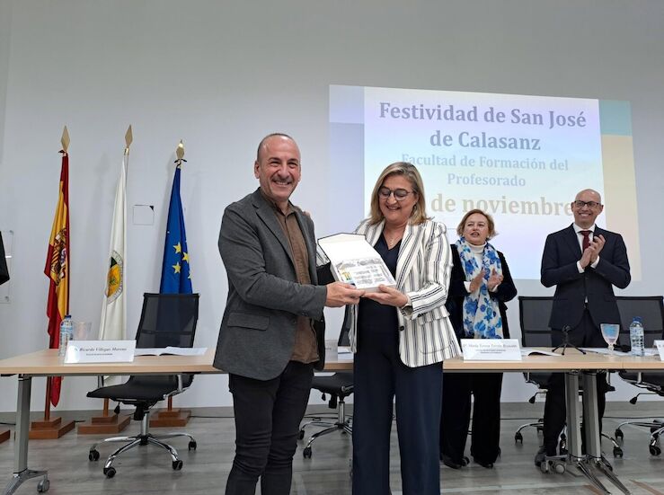 UEx reconoce Centro de Interpretacin de las Escuelas Viajeras de Navas del Madroo