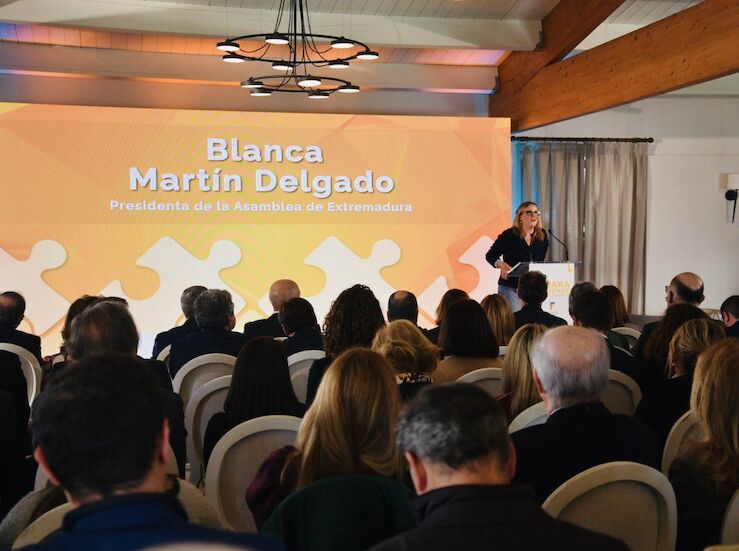 Blanca Martn aboga por potenciar atencin personal a la ciudadana por las empresas