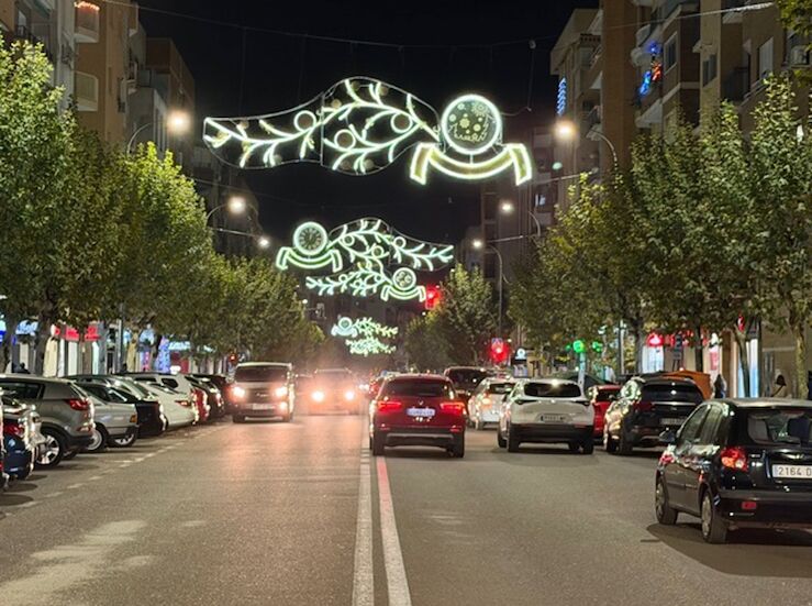 PSOE Badajoz critica que iluminacin navidea se concentra en el centro y nada en barrios
