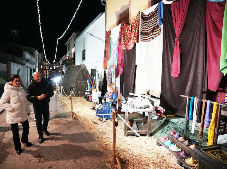 Villar de Rena inaugura su Beln artstico La Nacencia 