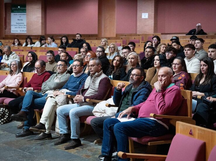 IV Escuela Aprendizaje Laboral Barraeca de Mrida forma a 48 alumnos en especialidades