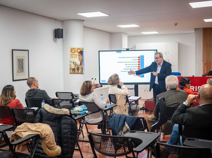 Ayuntamiento de Mrida colabora en un mster de protocolo que se imparte en la ciudad