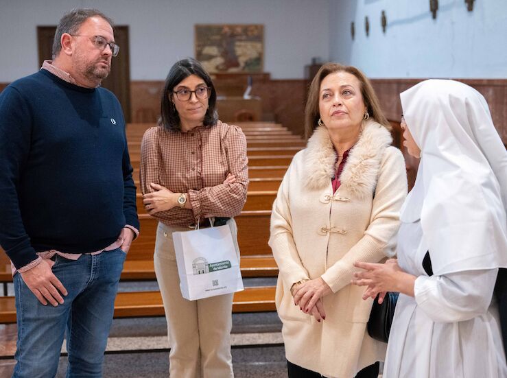 El alcalde de Mrida realiza la tradicional visita al Hogar de Mayores Santa Teresa Jornet