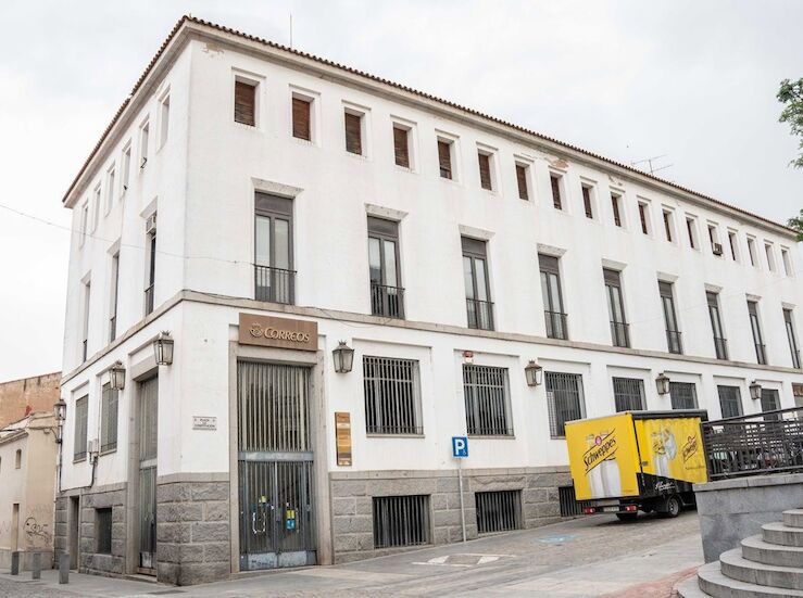 El Ayuntamiento de Mrida cierra la compra definitiva del edificio de Correos