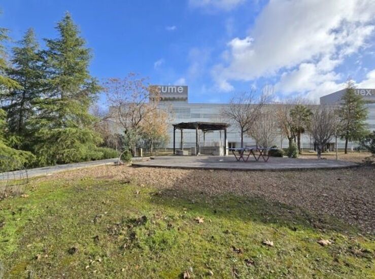 El Centro Universitario de Mrida renueva la acreditacin institucional de la ANECA