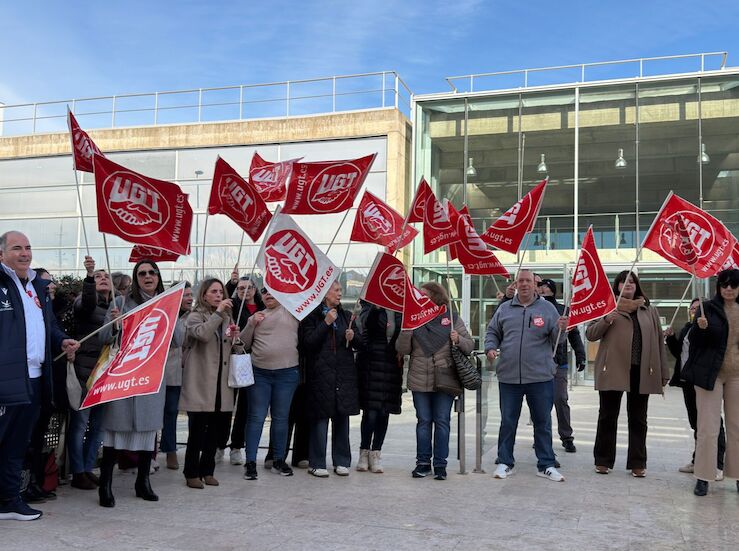 UGTFeSMC urge a Junta garantas salariales para plantilla limpieza en Edificio La Paz