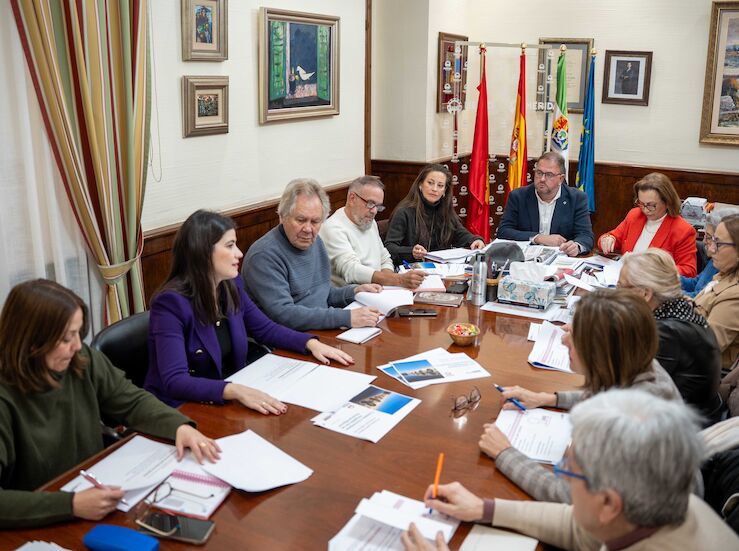 El alcalde de Mrida preside la primera reunin del ao del Consejo Local de Mayores