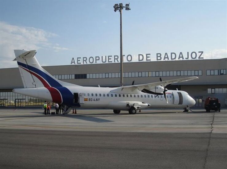 Aeropuerto de Badajoz registra cuatro aperturas extraordinarias por trasplantes en 2025