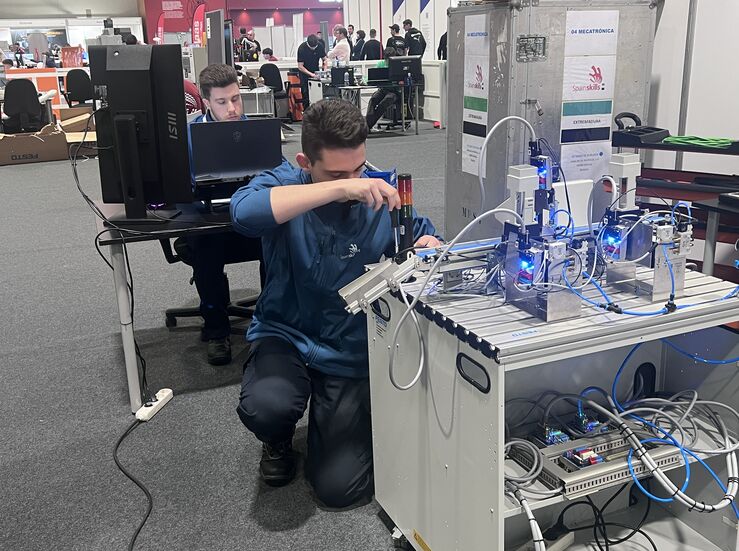 El IES Senz de Buruaga de Mrida vuelve a participar en el campeonato bienal Spainskills