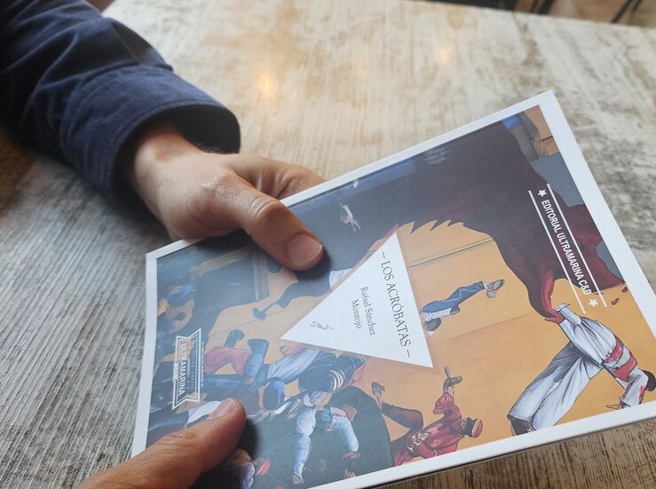 Mrida acoge la presentacin del poemario Los acrbatas de Rafael Snchez Montojo