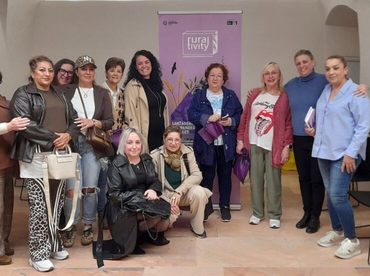Fademur lleva programa Ruraltivity sobre proyectos femeninos de autoempleo a Olivenza
