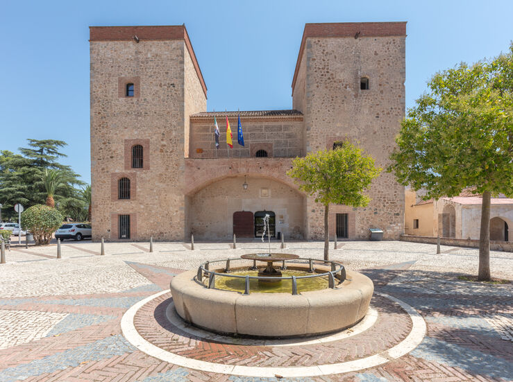 Apamex reclama a la Junta un ascensor en el Museo Arqueolgico de Badajoz
