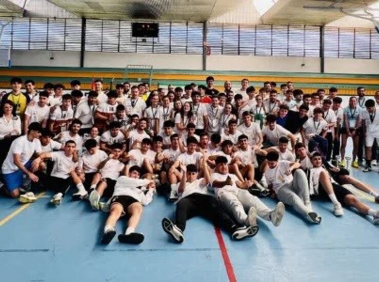 La UEX entrega los premios a los campeones de la 44 edicin del Trofeo Rector