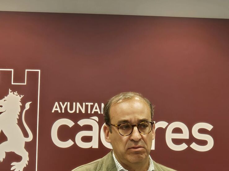 Mateos anuncia recurso alzada contra orden ministerial de retirada de Cruz de los Cados