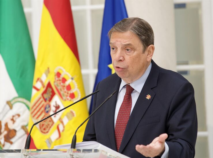 Planas avisa al nuevo Gobierno extremeo que normas europeas agrarias son innegociables