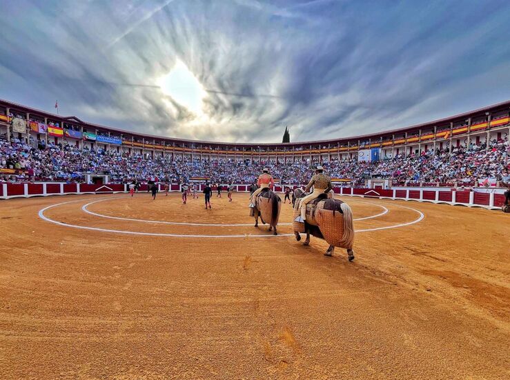 Juan Ortega Roca Rey Talavante y Emilio de Justo en la Feria de San Fernando en Cceres