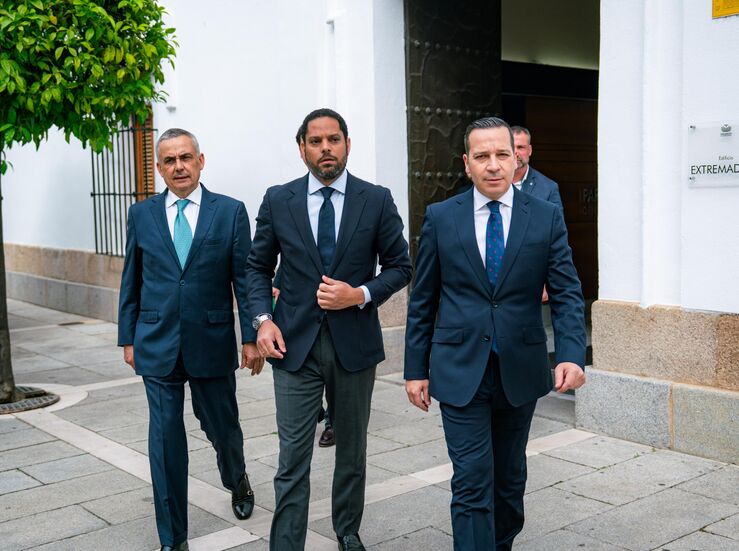 Garriga Aspiramos a mucho ms protagonizar un proceso reconstruccin nacional