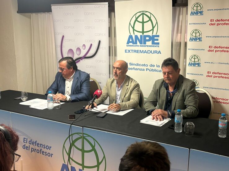 Copex y ANPE firman un convenio para mejorar la salud mental del profesorado