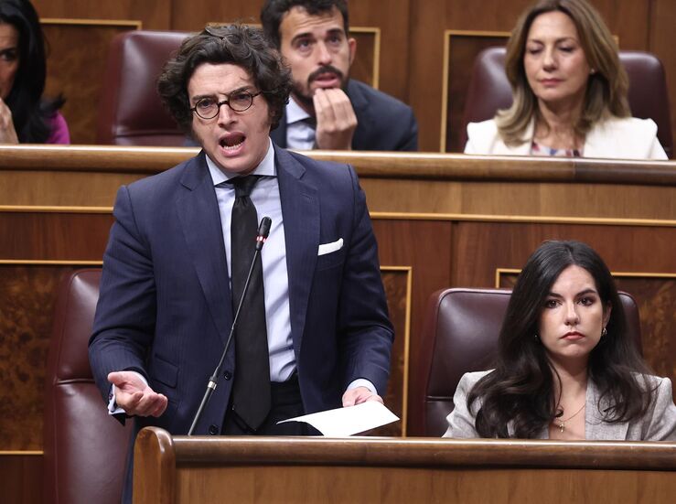 Vox insiste en la defensa del concepto de prioridad nacional