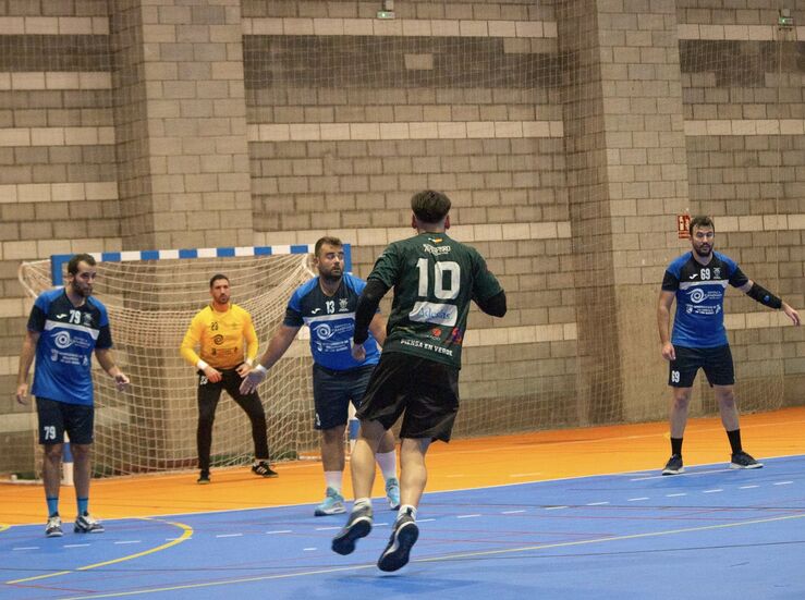 Ciudad de Villafranca encauza el ttulo en la 2 Nacional Masculina extremea de balonmano