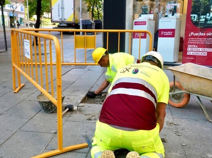 Servicio conservacin de pavimentos sealizacin y mobiliario urbano arranca en Badajoz