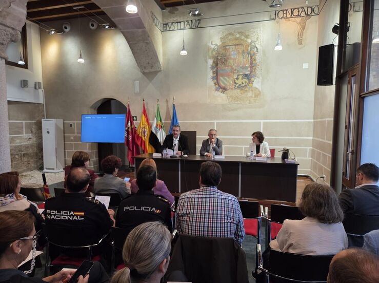 Una jornada sobre violencia de gnero en Badajoz se centra en las mujeres con discapacidad