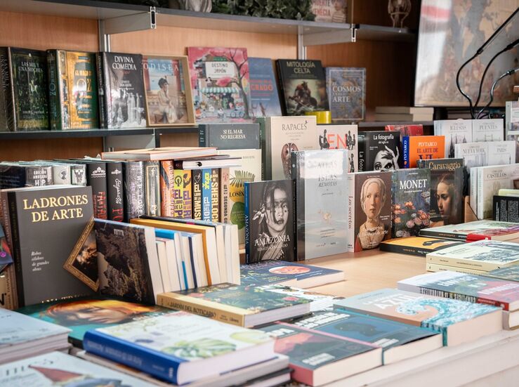 La Feria del Libro de Mrida arranca con 15 expositores y 35 presentaciones literarias 