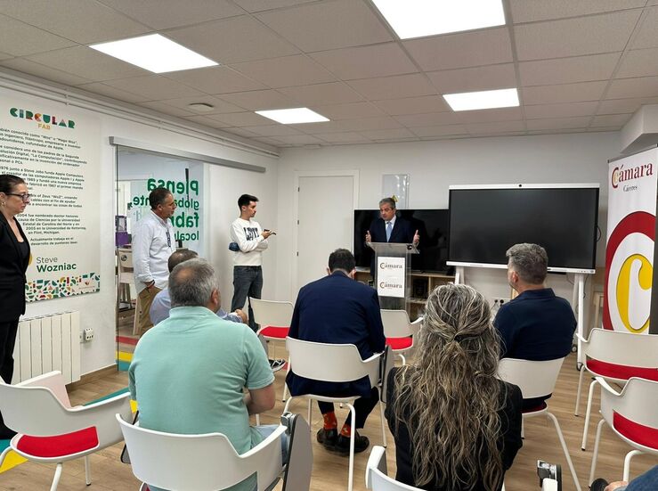 La Cmara de Comercio de Cceres inaugura su nueva oficina en Moraleja