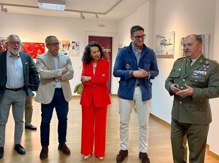 Palacio de la Isla de Cceres expone muestra sobre la evolucin de las Fuerzas Armadas
