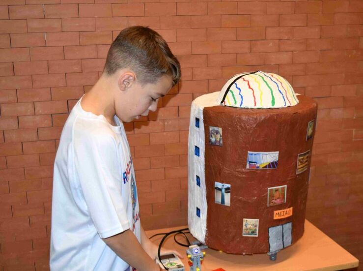 Robortizarte muestra en el MEIAC el trabajo de robotizacin de 140 alumnos y 15 docentes