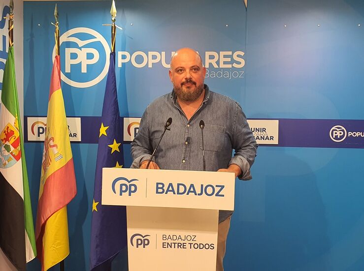 PPBadajoz afea troleo Gobierno a provincia al no mejorar sistema antiniebla aeropuerto