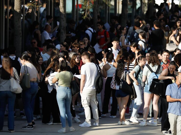 Gira para promover la participacin juvenil en democracia llegar en agosto a Extremadura