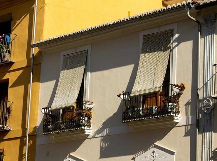 El clima de la Costa Blanca y el desgaste constante de las persianas