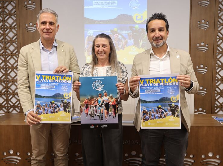 El V Triatln Playa de Peloche celebrar la renovacin de su bandera azul