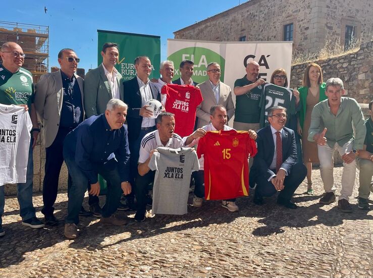 Reconocidas figuras ftbol se citarn en Cceres para recaudar fondos para enfermos de ELA