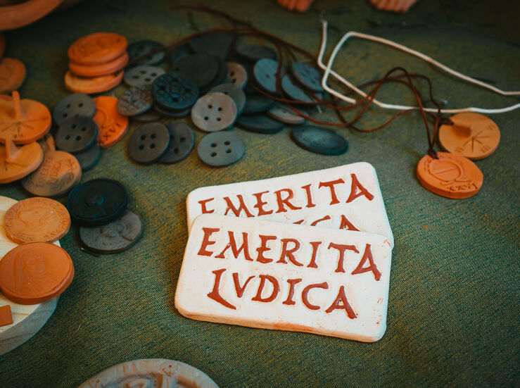 Escuela de Arte y Superior de Diseo de Mrida traslada talleres a calle en Emerita Lvdica