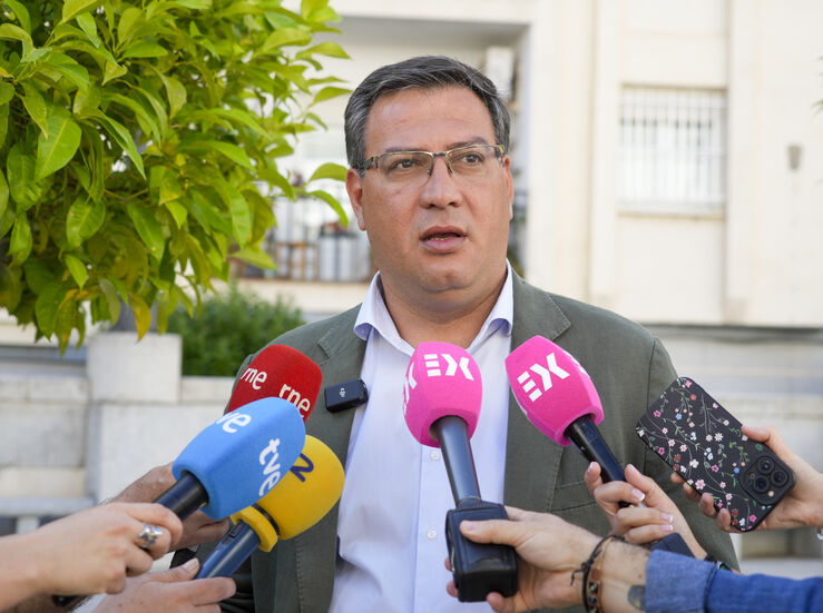PP pide al Gobierno una inversin mayor para cubrir necesidades del Aeropuerto Badajoz