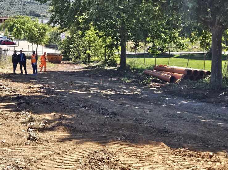El Ayuntamiento de Cceres ultima un aparcamiento en superficie inteligente en Maltravieso