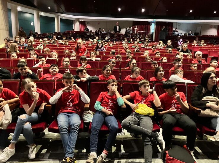 Alumnos de centros del programa MUSE participan en un encuentro en Badajoz