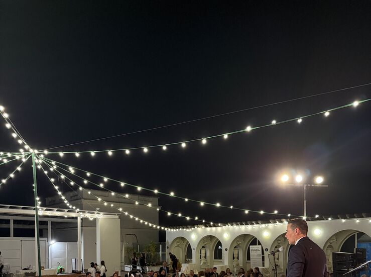 La Gala AECC en Badajoz rene a unas 250 personas en una noche de compromiso y solidaridad
