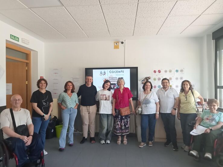 Cocemfe Cceres impulsa programa para fortalecer movimiento asociativo y el trabajo en red