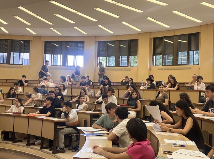 La PAU 2026 arranca en Extremadura con 5873 estudiantes distribuidos en 13 sedes