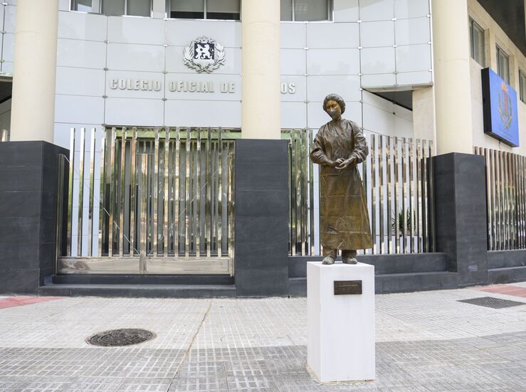 Confederacin Espaola de Sindicatos Mdicos Medalla Oro del Colegio Mdicos de Badajoz