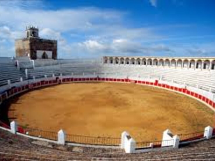Inicio venta fsica de abonos y entradas sueltas para Feria Taurina de San Juan de Badajoz