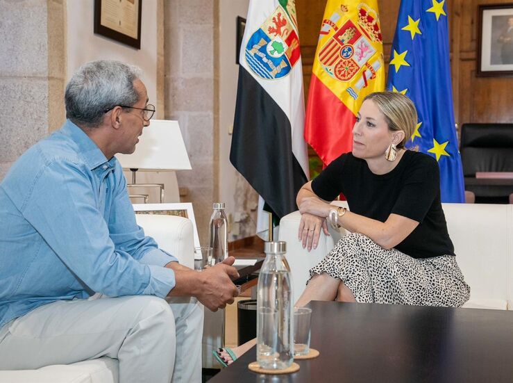 Tras reunin con GuardiolaDelegacin Saharaui Extremadura agradece apoyo de instituciones