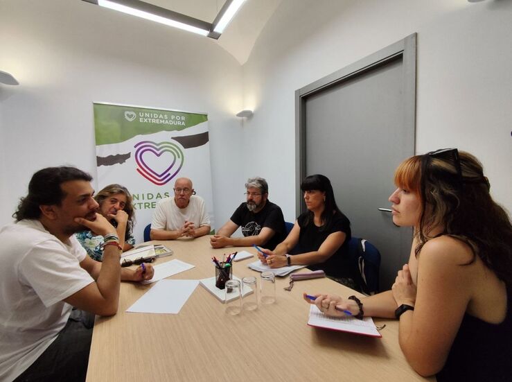 Unidas por Extremadura exige soluciones a falta de agua potable en pedana de Valderrosas