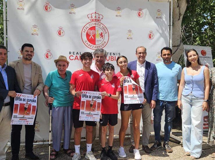 100 mejores tenistas senior del pas se citarn en Open de Espaa de Tenis IBP Cceres