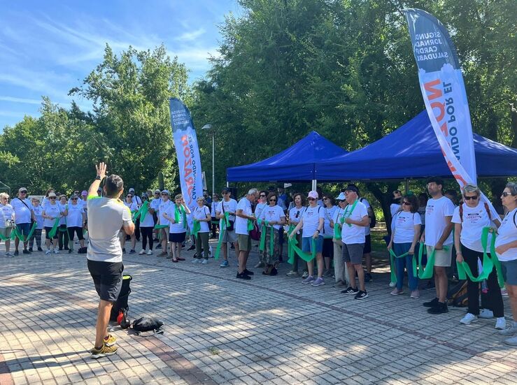 100 personas caminan por el corazn de la mano de la Sociedad Extremea de Cardiologa