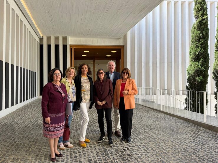Museo Helga de Alvear de Cceres renueva su convenio de colaboracin con Amigos del Museo