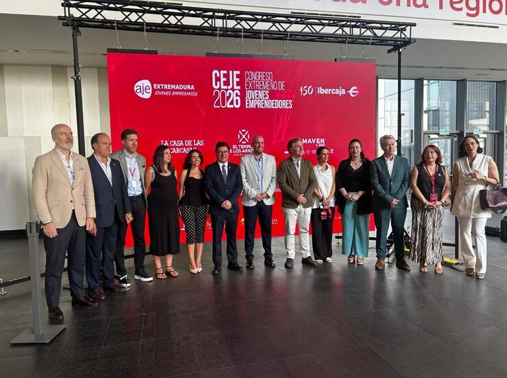 Santamara elogia el respaldo continuo de la Junta a los jvenes empresarios
